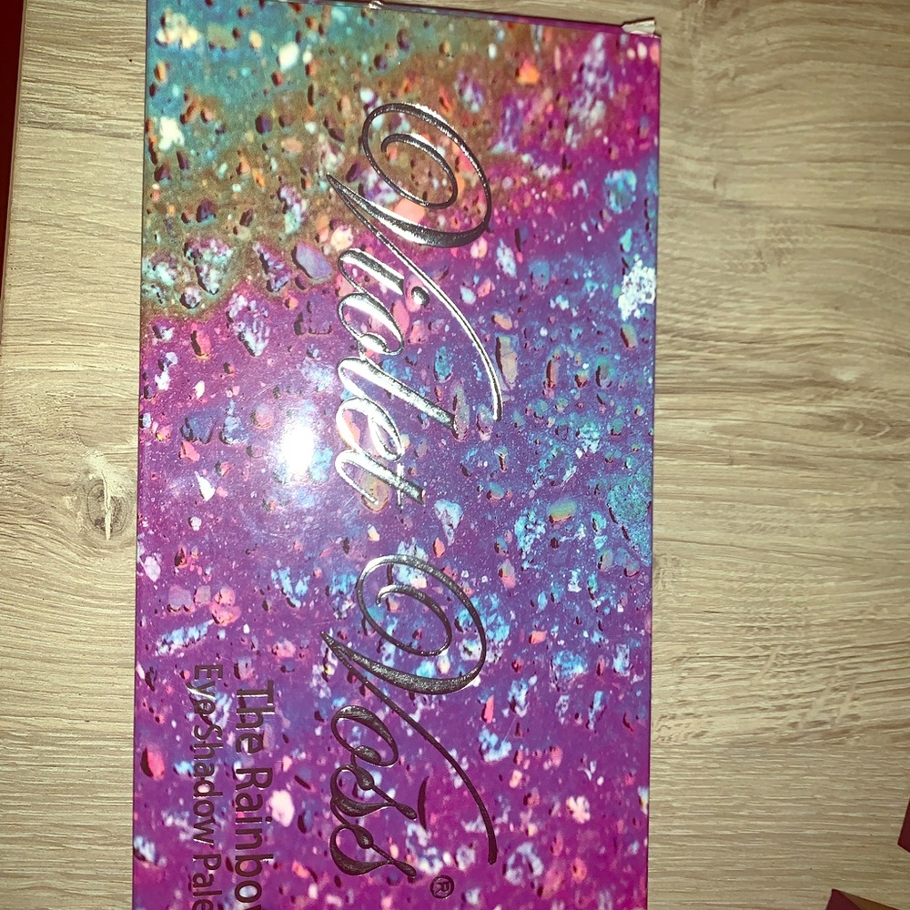 Violet Voss rainbow palette